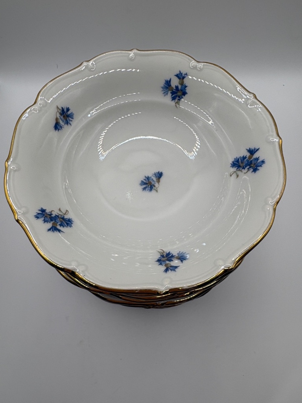 Fine Bohemian China 8 White Porcelain Dessert Bowls Blue Flowers Gold Trim - Picture 3 of 4